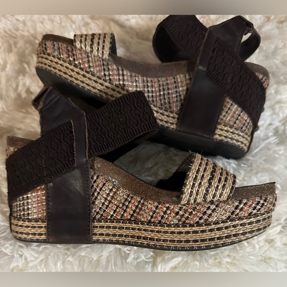 OTBT Bushnell Platform Sandal Womens Size 7M Brown Fabric Wedge Heel Slingback - Picture 2 of 6